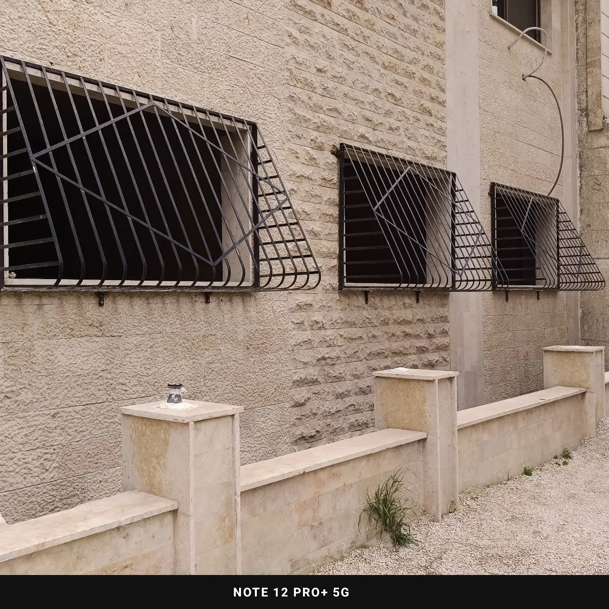 فرصة عقارية بدمشق للبيع شقة بدمر