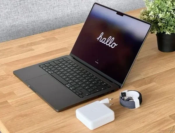 MacBook pro m4