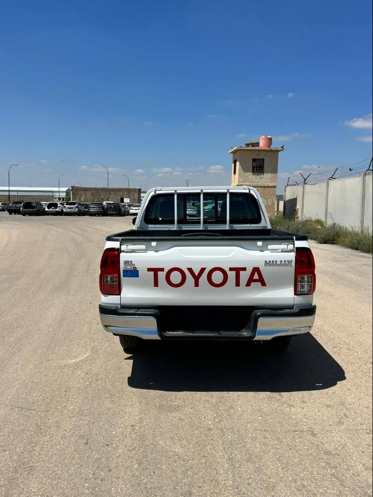 هايلوكس ناصي 4