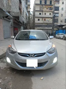هيونداي إلنترا 3