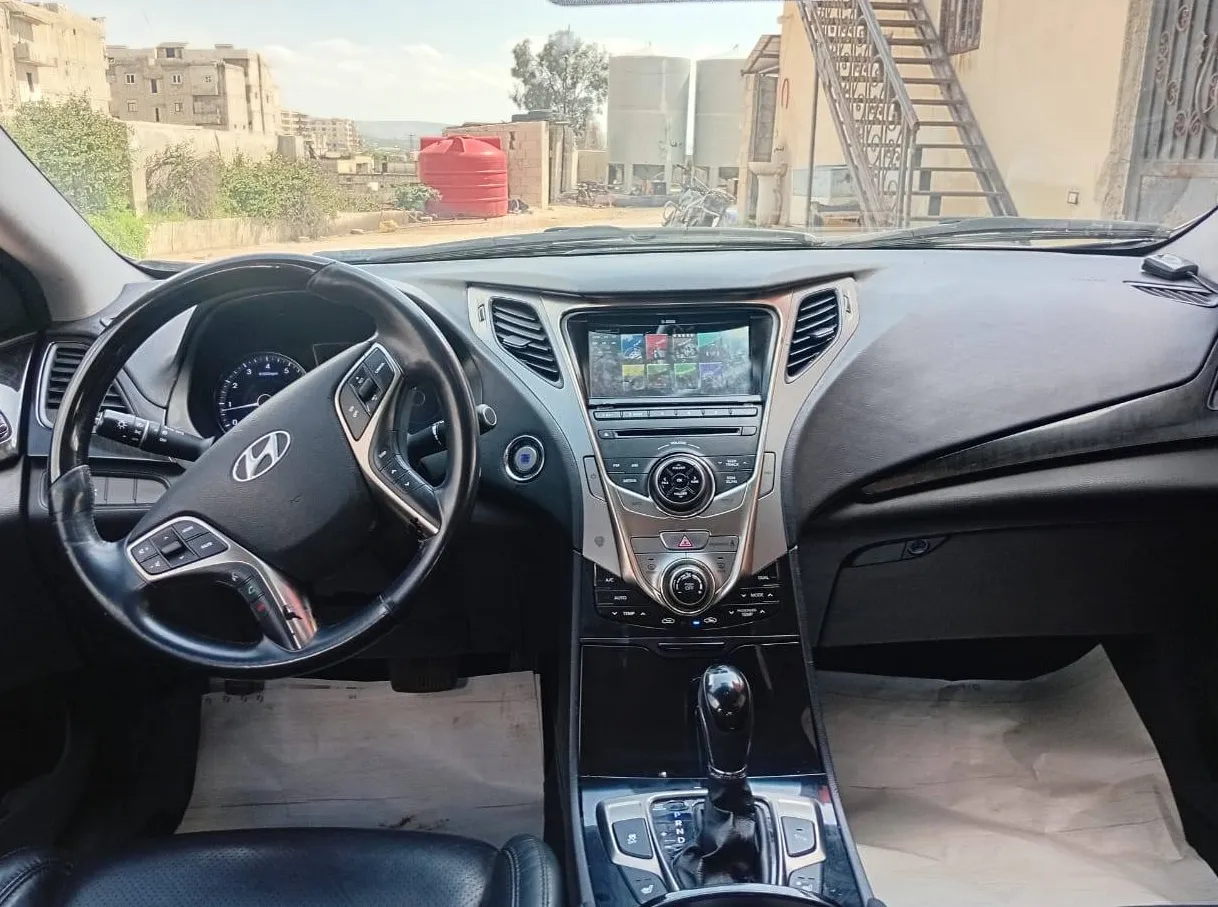 هيونداي أزيرا 3