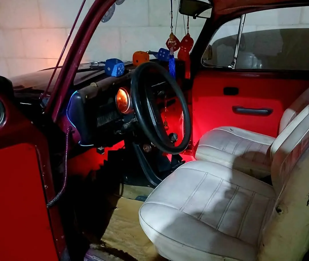  سيارة فوكس فاكن بيتل