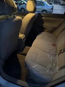Nissan sentra 4