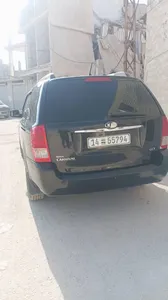 KIA Carnival 4