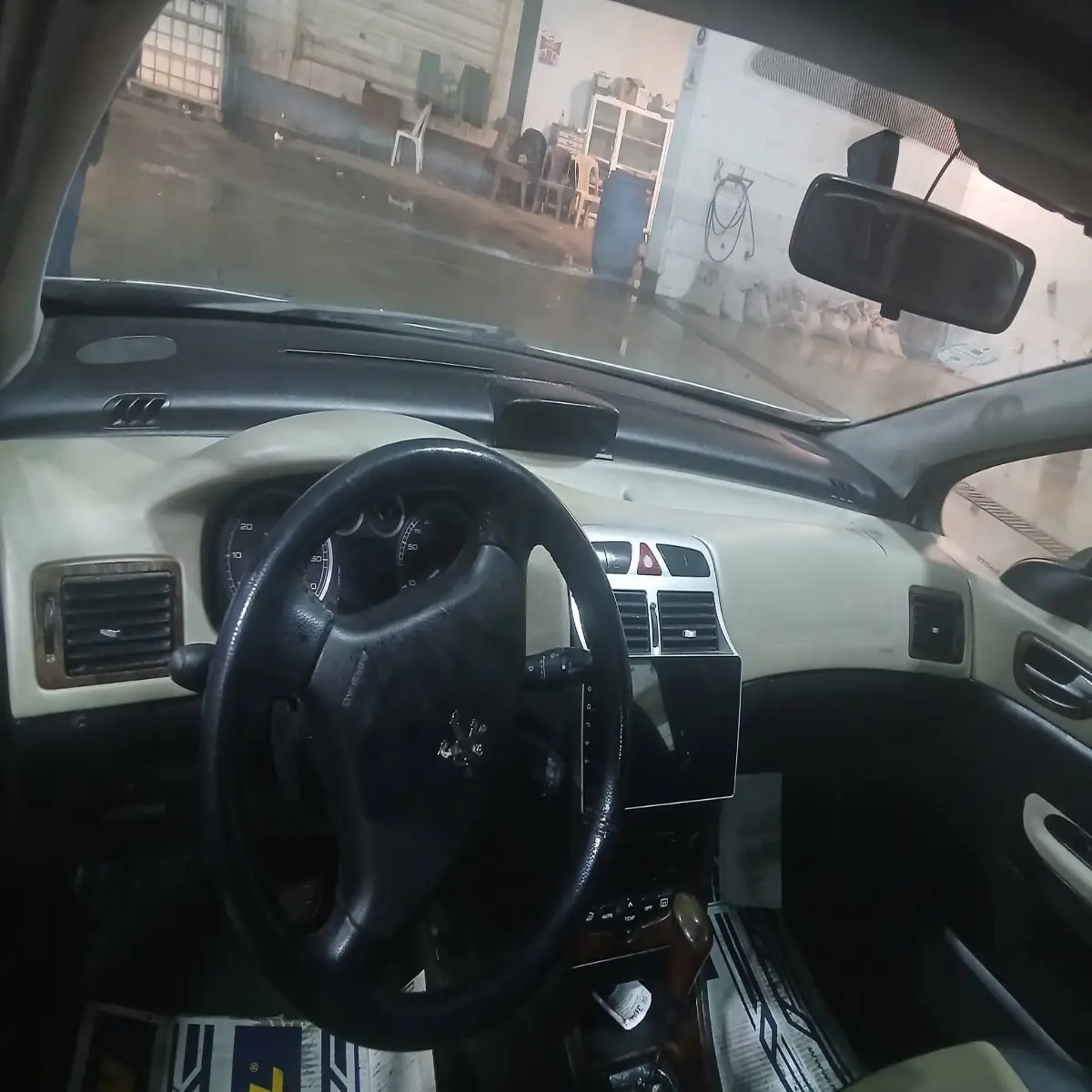 سيارة بيجو 4