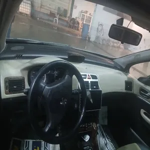 سيارة بيجو 4