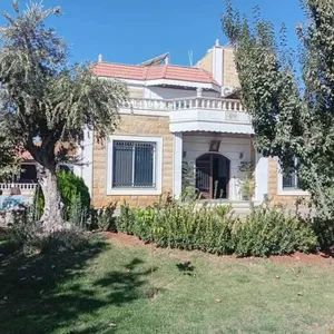 فيلا بمزرعة 1