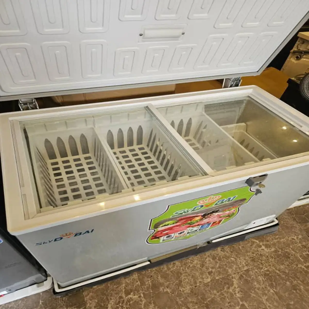 فريزر سكاي دبي 2